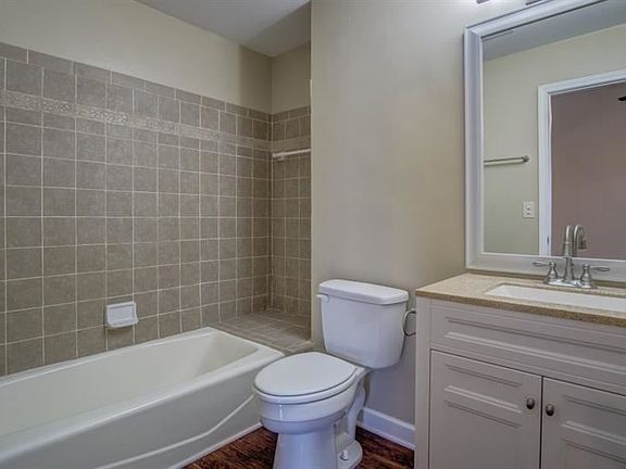 4th image of 801 Bridge Ln SE Unit 801