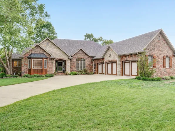 3070 W Cedarbluff Drive, Springfield, MO 65810