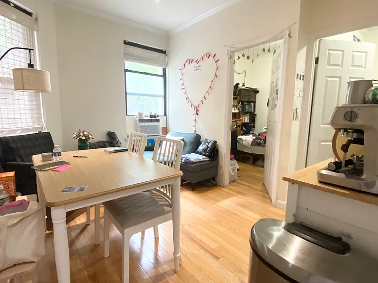 216 W 16th St #2F — Photo 2