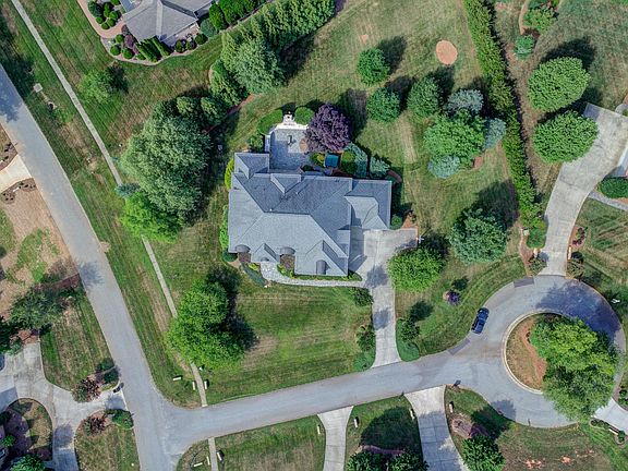 4th image of 5602 Monk Ct