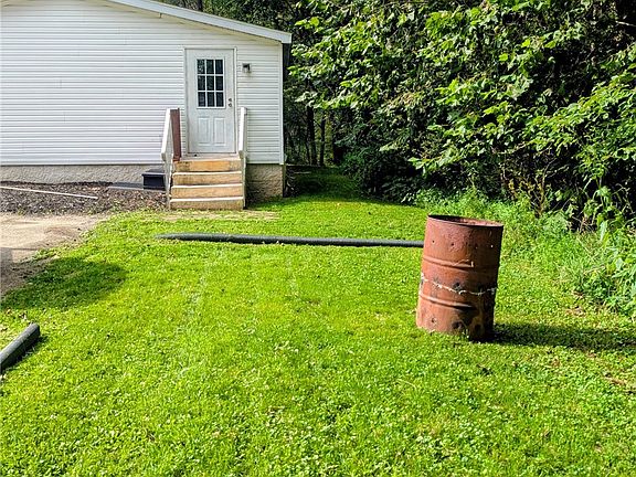 4th image of 302 Polo Dr