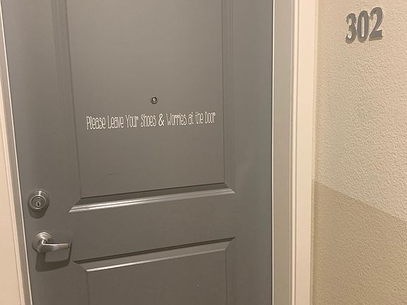 2nd image of 1069 Saginaw Ter Unit 302