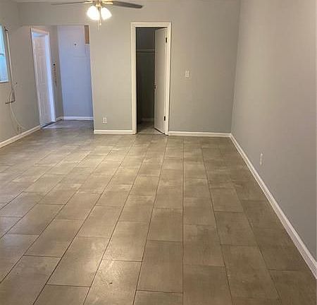 3rd image of 315 SE 12th Ave #4