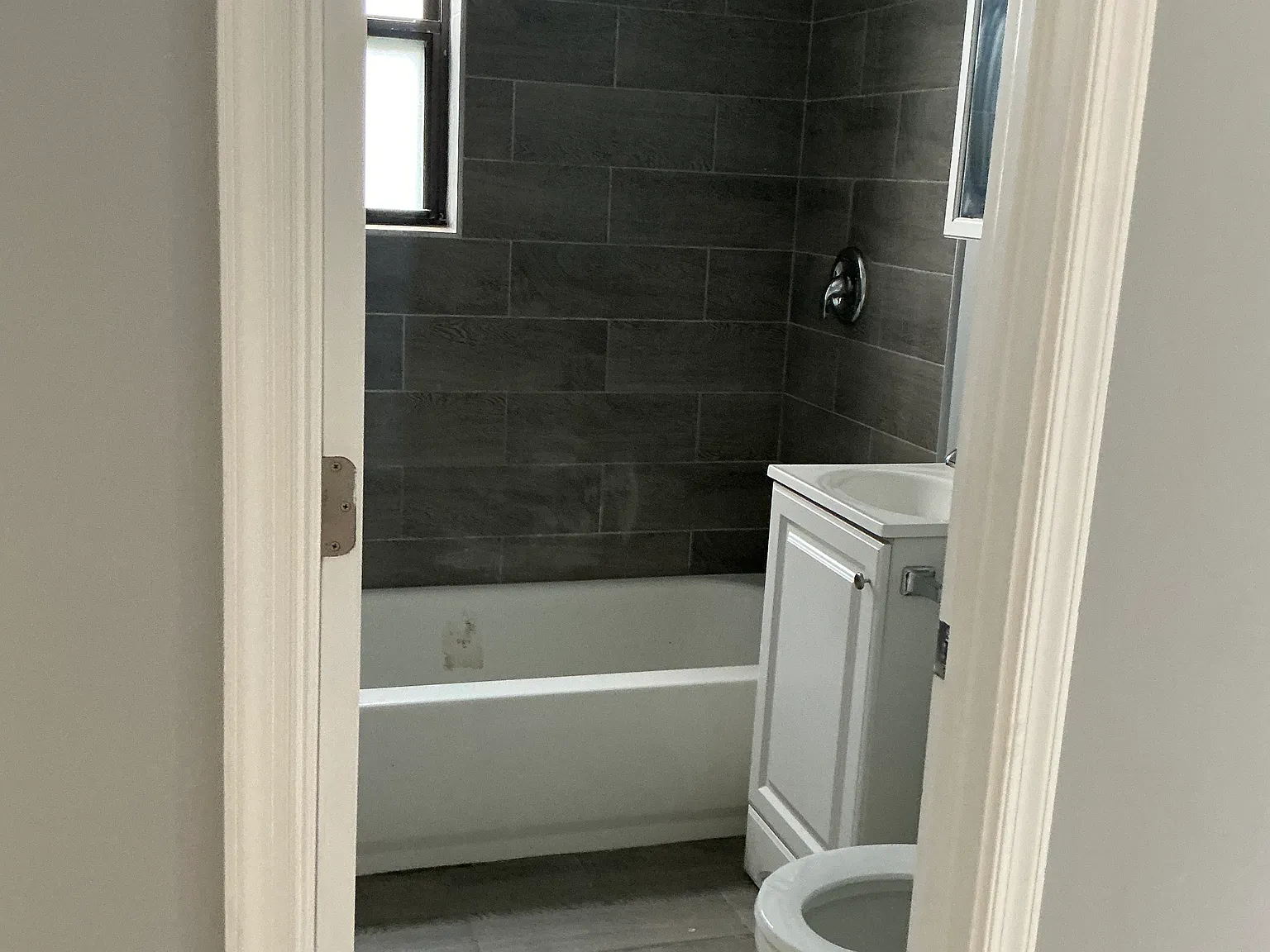 1215 Alabama Ave SE — Photo 3