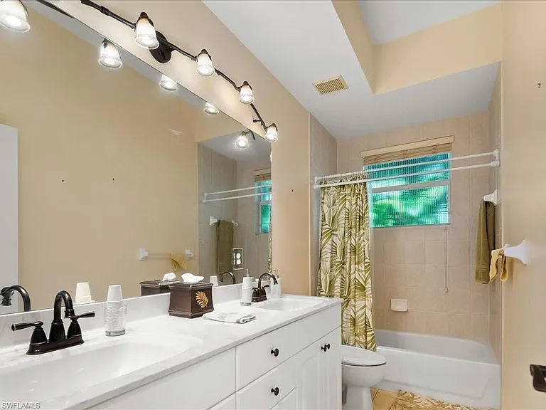 1309 Briarwood Ct — Photo 33