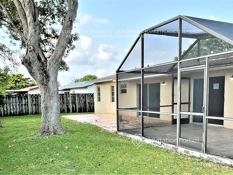 11721 SW 122nd Ave — Photo 20