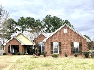 738 Prominence Dr, Flowood, MS 39232