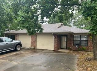 403 W 16th Ct, Russellville, AR 72801