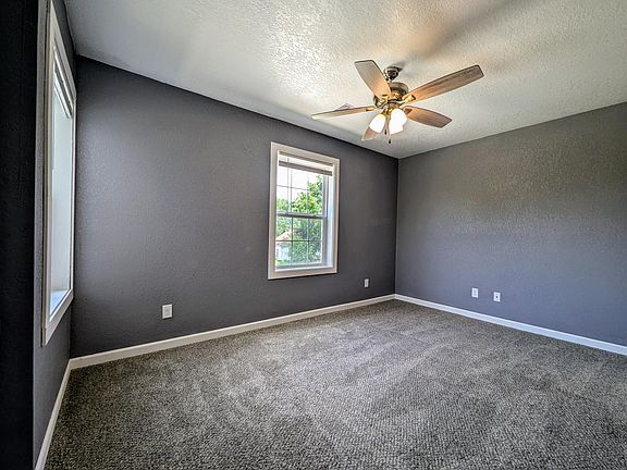5th image of 1315 B Ave W #29