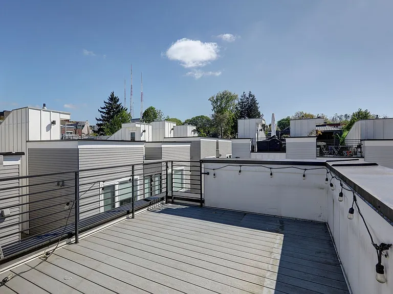 1330 E Spring St — Photo 17