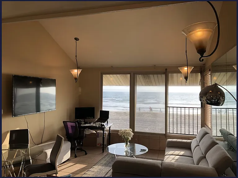 3261 Ocean Front Walk #2B — Photo 15