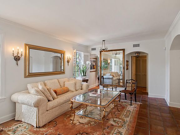 3rd image of 215 Phipps Plz APT 3