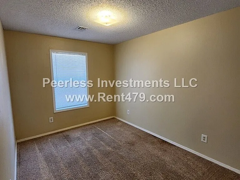 505 4th Ave SW — Photo 15