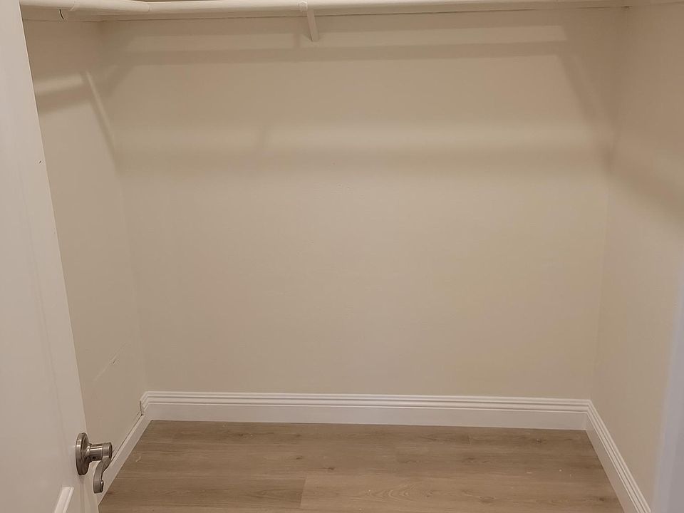 1st image of 827 2nd St APT 201