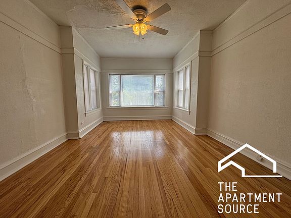 3rd image of 5438 W Potomac Ave #2W