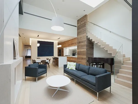 Sold by Sotheby's International Realty | media 1