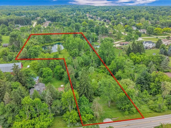 Boston Rd, Hinckley, OH 44233