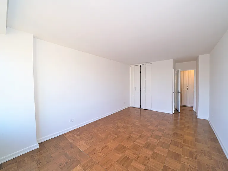 444 E 82nd St #21C — Photo 8