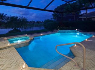 2325 Cheshire Ln, Naples, FL 34109