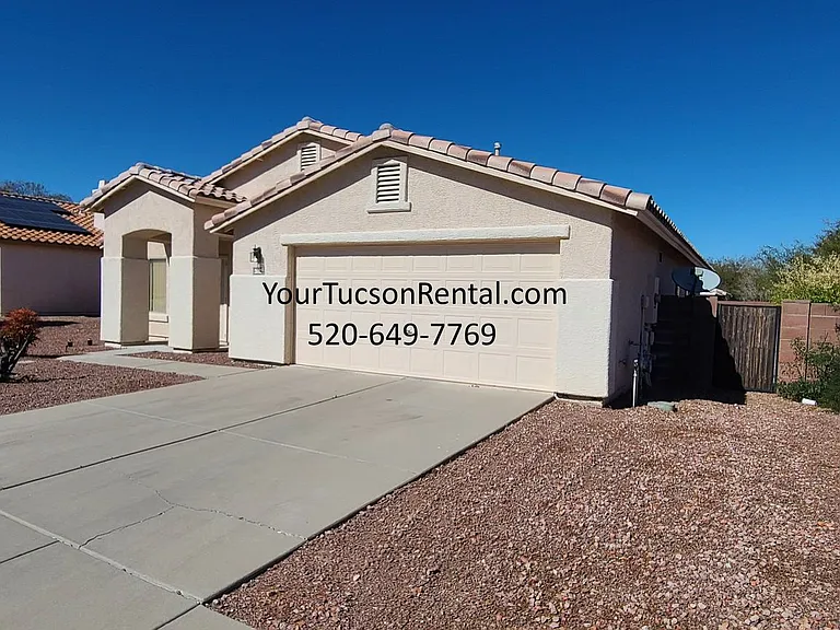 2632 W Brandy Crest Dr — Photo 2