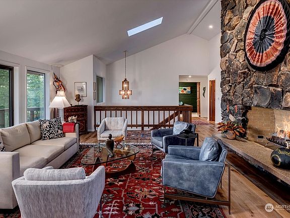 5th image of 4903 59th Avenue Ct W