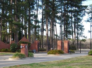 1122 Porter Cir, Gray, GA 31032