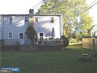 2nd image of 410 Walnut Ave #A