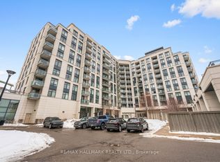12 Woodstream Blvd #902, Vaughan, ON L4L 8C3