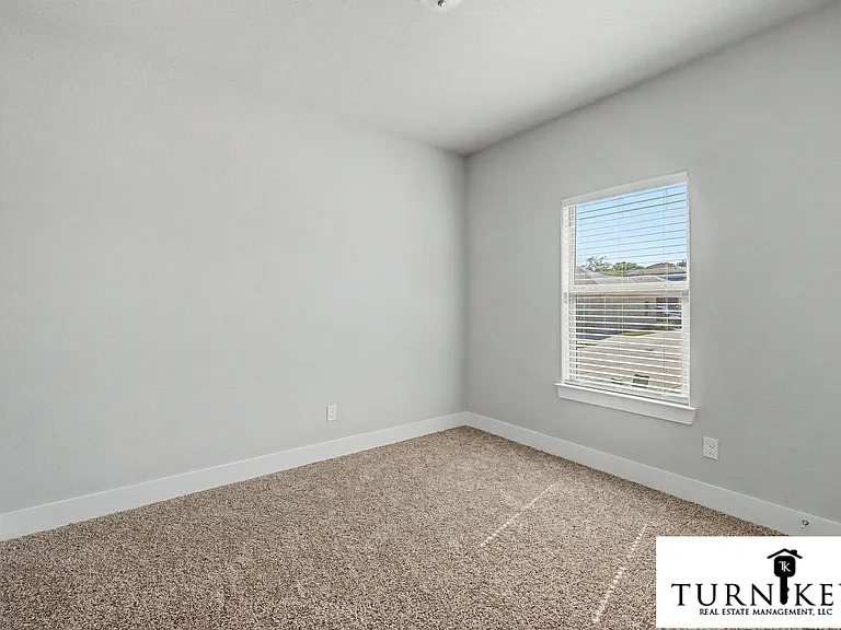 220 Stewart Bend Ct — Photo 22
