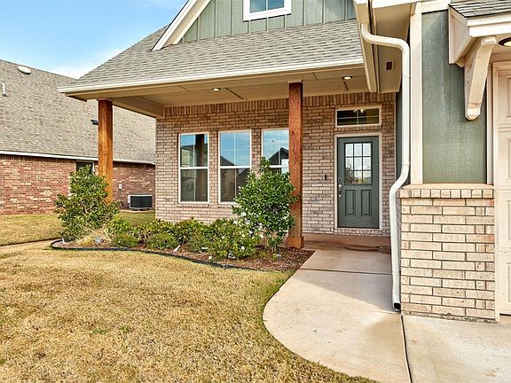 5th image of 18424 Autumn Grove Dr