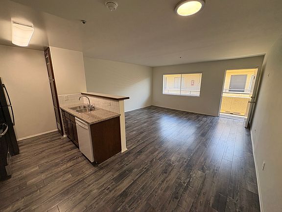 5th image of 5636 Strohm Ave #9b107ccfb