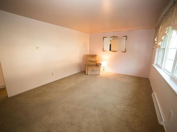 5th image of 540 Sherrick Dr