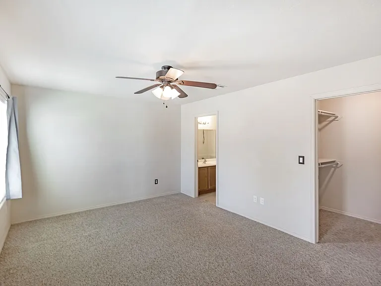 2637 Las Alturas Ct — Photo 17