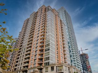5233 Dundas St W #2315, Toronto, ON M9B6M1