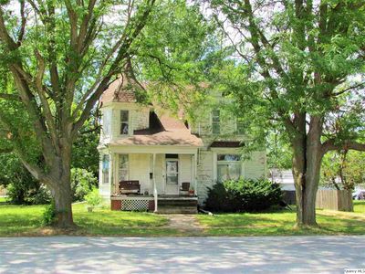 33 N Washington St, Carthage, IL, 62321