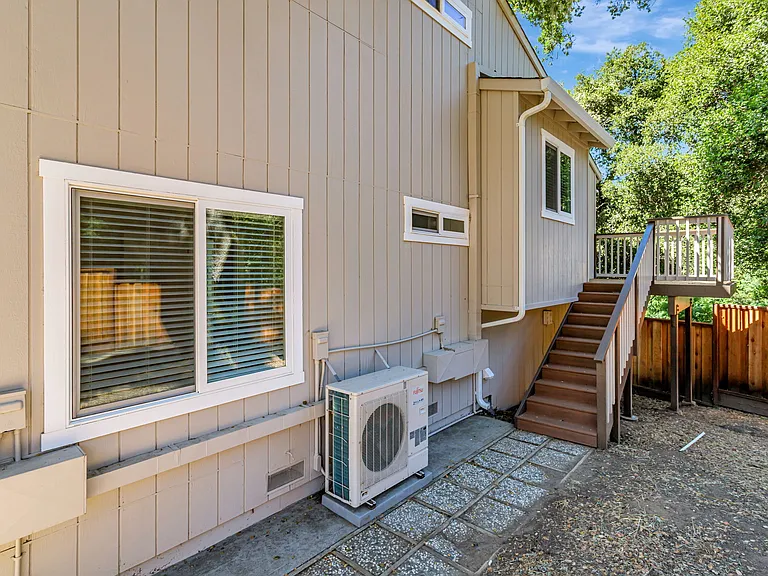 616 Rincon Dr — Photo 10