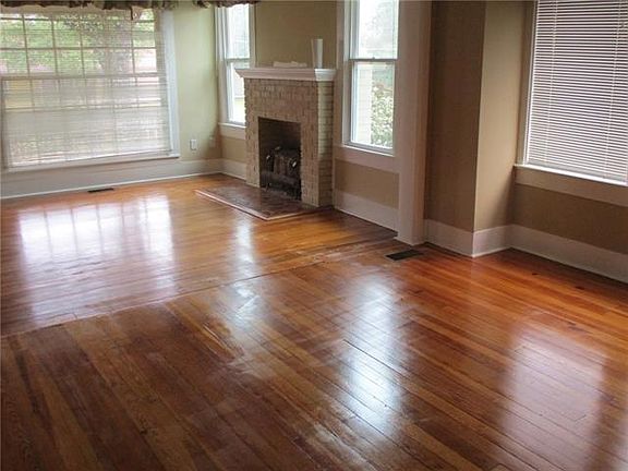 2nd image of 207 Jackson Ave