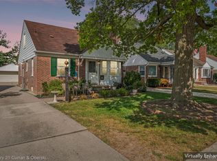 1723 N Franklin St, Dearborn, MI 48128