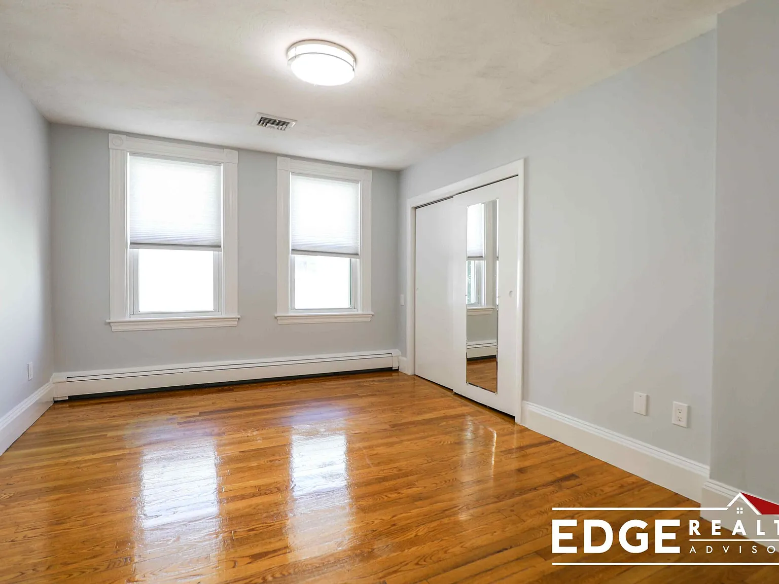 3 bed, 1200 sqft, $3,600 — Photo 4