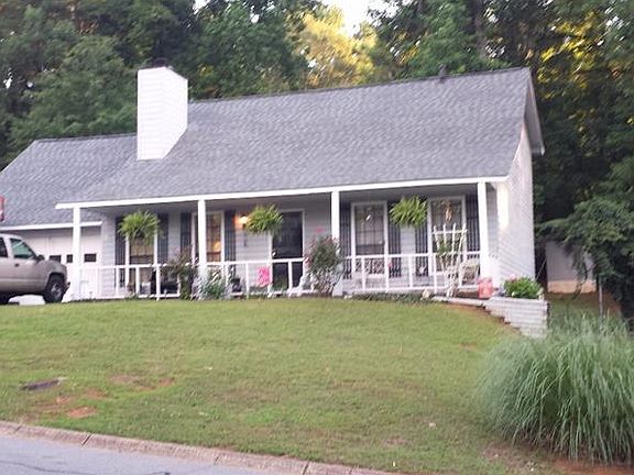 3rd image of 924 Park Forest Dr