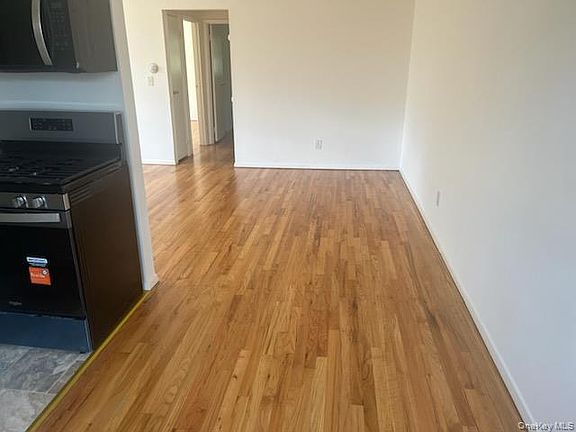 5th image of 101 N Middletown Rd APT B