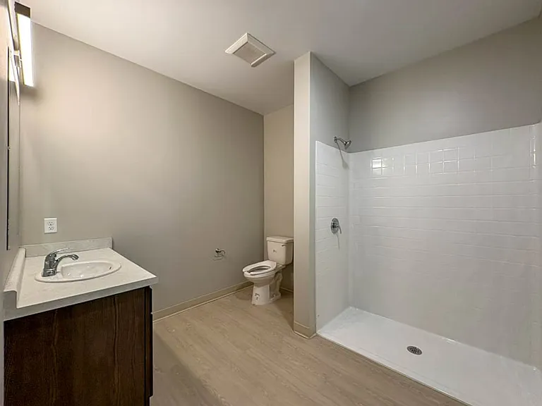 100 Fallwood Rd #221 — Photo 6