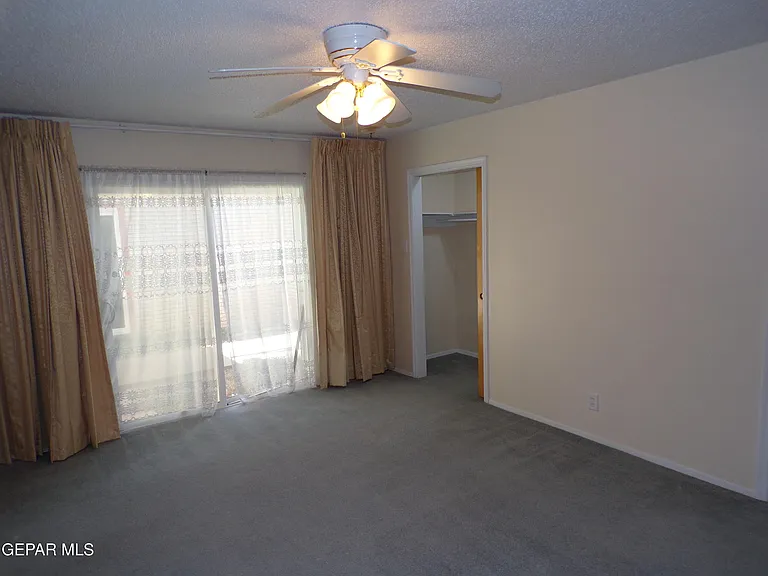 4820 Louisiana St — Photo 22