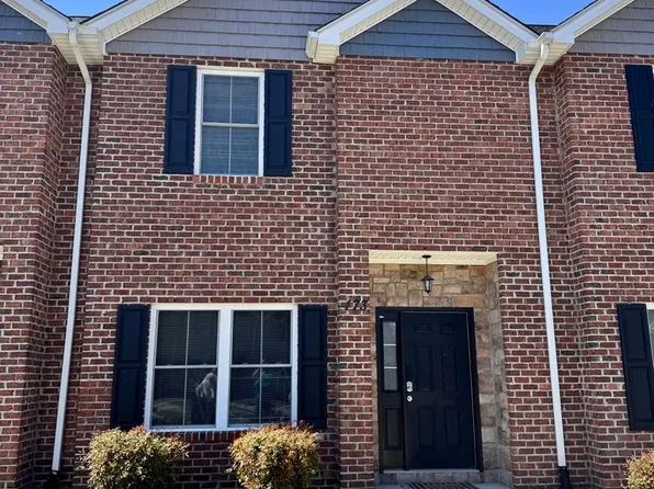 175 Cedar Point Ln, Harrisonburg, VA 22802