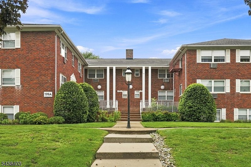 1st image of 199 N Beverwyck Rd APT A3