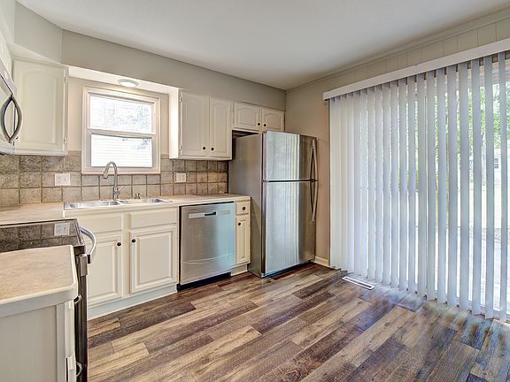2nd image of 3429 NE 69th St
