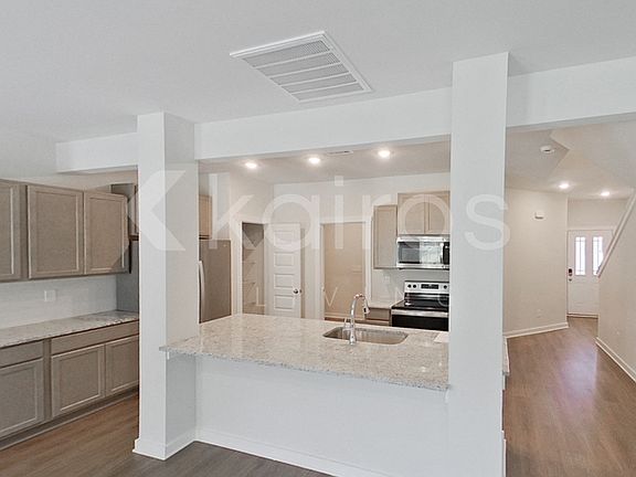 5th image of 6118 Taramore Ln