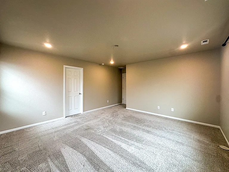 17440 Springfield Dr — Photo 30