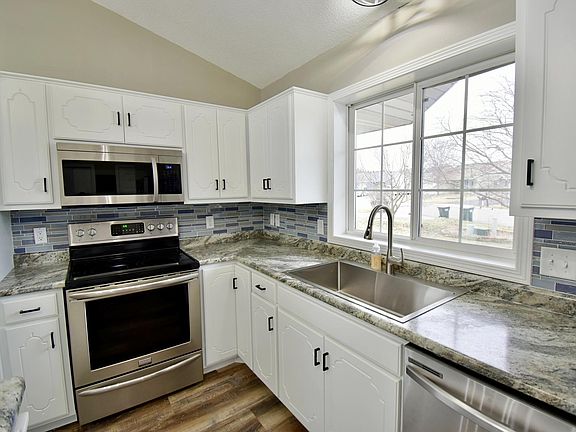 5th image of 613 7th St S