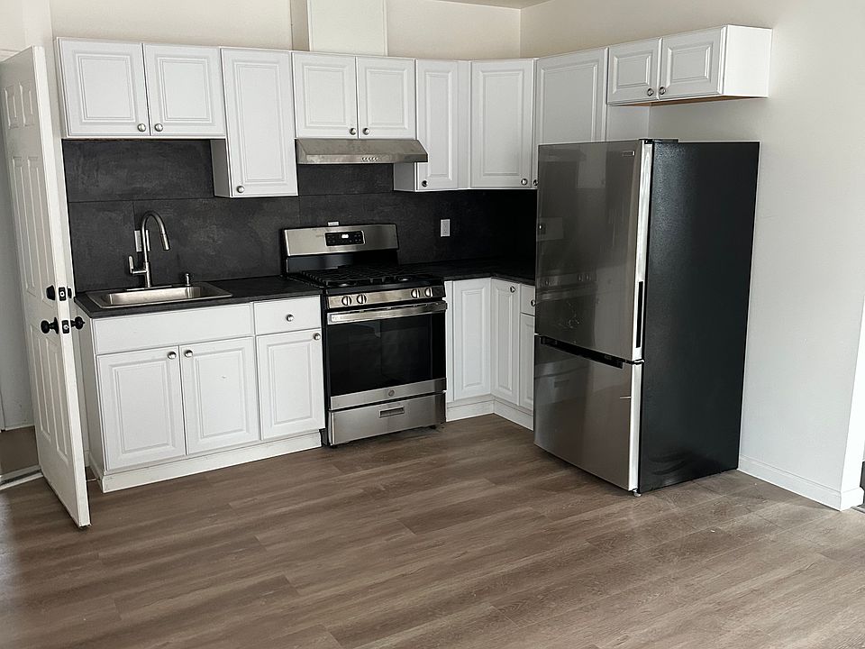 1st image of 8-10 Prospect Pl #1